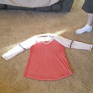 NWOT:EXTREMELY BEAUTIFUL SHIRT🔥👄🔥👄